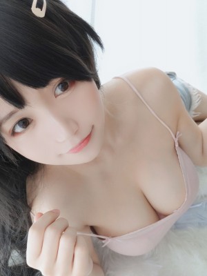 [小仓千代w] 粉色吊带_05