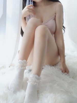 [小仓千代w] 粉色吊带_06