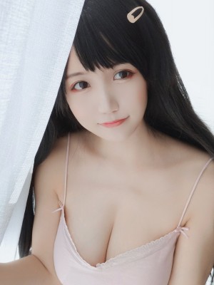 [小仓千代w] 粉色吊带_08