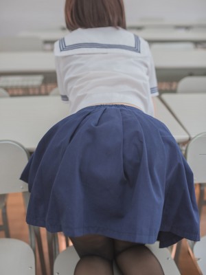 [白金Saki] 蘑菇头黑丝JK_10013