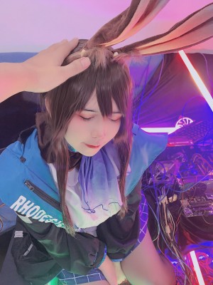 [UyUy] Amiya (Arknights)_013_IMG_5605