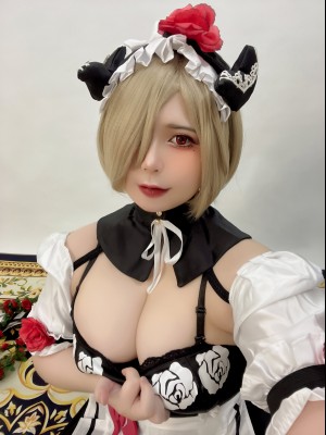 UyUy&nbsp;&nbsp;Rita Rossweisse_22