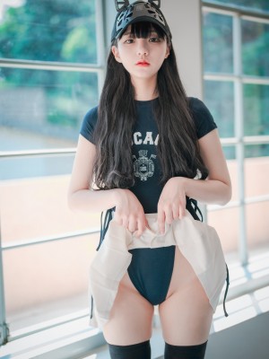 [DJAWA] Jeong Jenny&nbsp;&nbsp;- Classic Athletic Girl in Navy Blue_10
