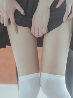 桜桃喵 Vol.002 JK百合1(桜桃喵&疯猫ss)_Coser-Cherry-neko-Vol.002-JK1Cherry-nekoandss-039 (T.ME-COSPLAYSETS)