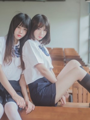 桜桃喵 Vol.002 JK百合1(桜桃喵&疯猫ss)_Coser-Cherry-neko-Vol.002-JK1Cherry-nekoandss-041 (T.ME-COSPLAYSETS)