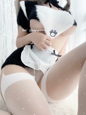 白烨烨 - 碧蓝航线可畏奶牛_48