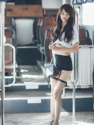 JVID S级极品34D美乳 长腿素人 现役大学生搭公车 [100P] 啪啪凸凸_c8204991ea754d43bf625fbfa6149f79