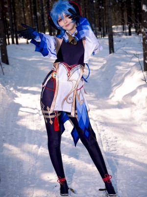 Tsuki Desu - Ganyu_04