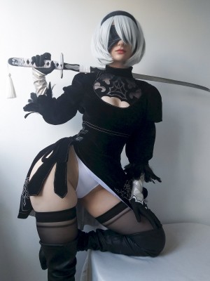 Epicinternetgf Cosplay Yorha 2b_04