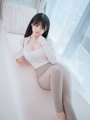[桜井宁宁] 瑜伽妹妹_0004
