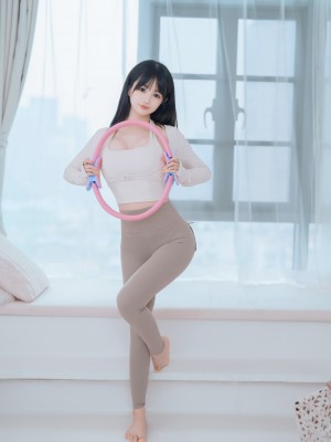[桜井宁宁] 瑜伽妹妹_0005