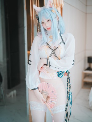 DJAWA- Bambi (밤비) - Le Chat Porte un Qípáo_DJAWA-Photo-Bambi-Le-Chat-Porte-un-Qipao-MrCong.com-014