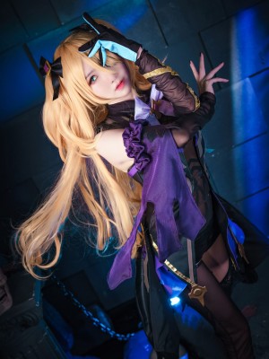 Sally Dorasnow - Fischl_020