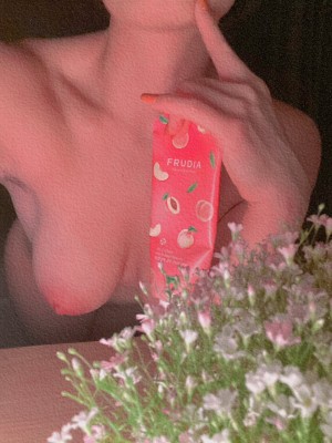 国版卡戴珊！推特抖音网红撸铁健身女王（夏甜）下海不雅自拍流出露出裸体健身裸舞身材无敌_guochan2048.com-喝完酒迷迷糊糊会想起谁呢现在的甜满身蜜桃香_1331270559515086849_0