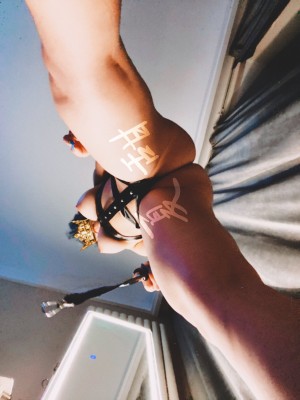 国版卡戴珊！推特抖音网红撸铁健身女王（夏甜）下海不雅自拍流出露出裸体健身裸舞身材无敌_guochan2048.com-你为甜甜做的最骚最疯狂的事是什么_1286334021459251200_0