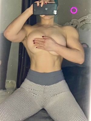 国版卡戴珊！推特抖音网红撸铁健身女王（夏甜）下海不雅自拍流出露出裸体健身裸舞身材无敌_guochan2048.com-甜甜今天撸的什么_1343152333698392066_0