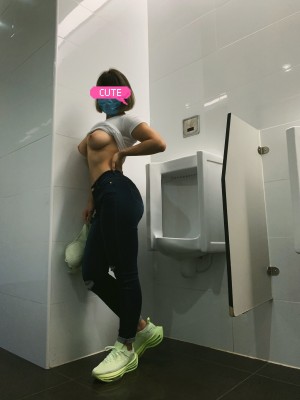 国版卡戴珊！推特抖音网红撸铁健身女王（夏甜）下海不雅自拍流出露出裸体健身裸舞身材无敌_guochan2048.com-夏甜视察准备好收枪哦_1472603465042264065_0