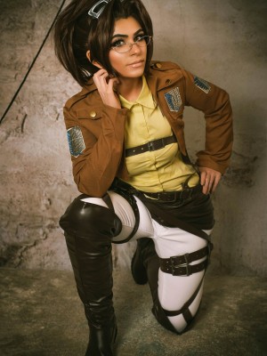 DANIELLE BALOO_Hange3-1