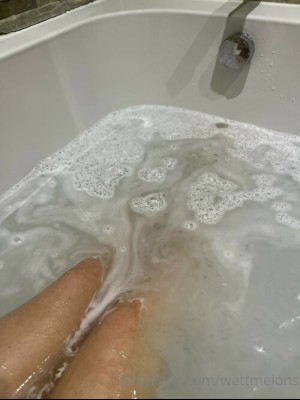 WETTMELONS_311ae1b7d32f68eeefcd6c3a7689eb40.md