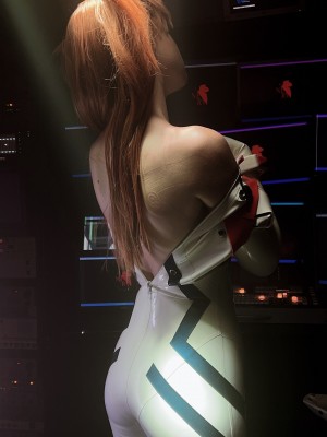 Shirogane-sama - Asuka_Asuka - White Suit Backstage 0047