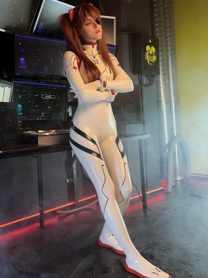 Shirogane-sama - Asuka_Asuka - White Suit Backstage 0049
