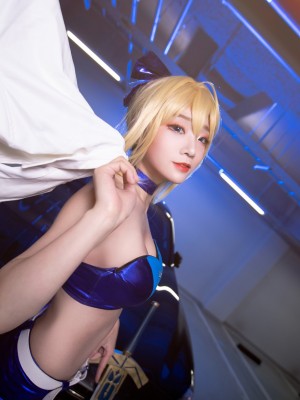 Cosplayer - Aza miyuko_015_Fate_Artoria_racing_Saber_4