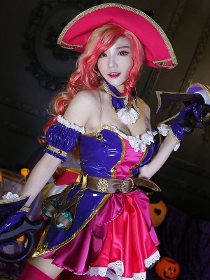 Cosplayer - Aza miyuko_132_Bewitching_Miss_Fortune_1
