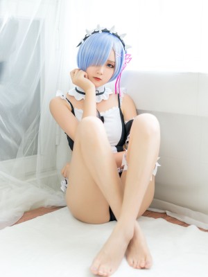 秋楚楚 蕾姆夏日泳装_26