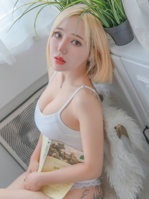 XIUREN No.2842 Wen Jing Er (文静儿)_XIUREN-No.2842-Wen-Jing-Er-MrCong.com-016