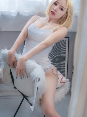 XIUREN No.2842 Wen Jing Er (文静儿)_XIUREN-No.2842-Wen-Jing-Er-MrCong.com-036