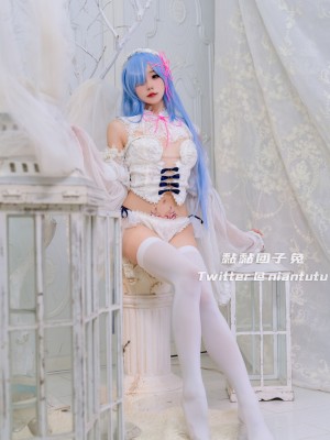 黏黏团子兔 - 蕾姆花嫁_17