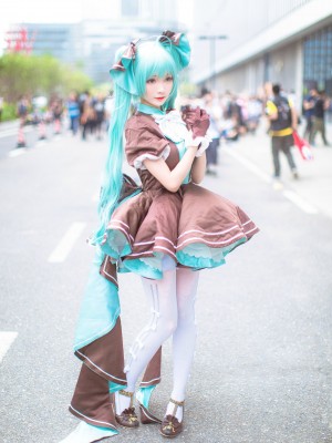 [宵鱼鱼] miku同人兔子洋装_09