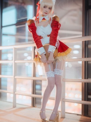 [宵鱼鱼] 尼禄_059