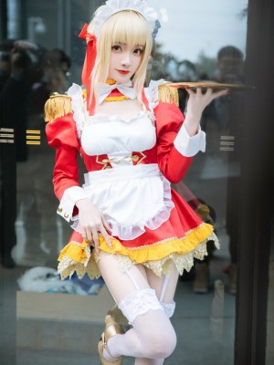 [宵鱼鱼] 尼禄_074