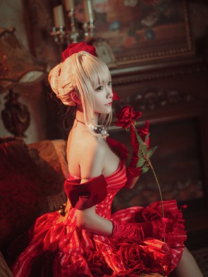 [宵鱼鱼] 尼禄_080