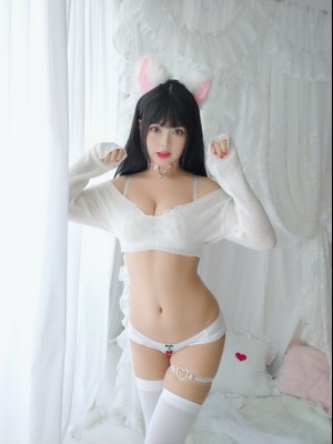 白烨- - 小奶猫_0013