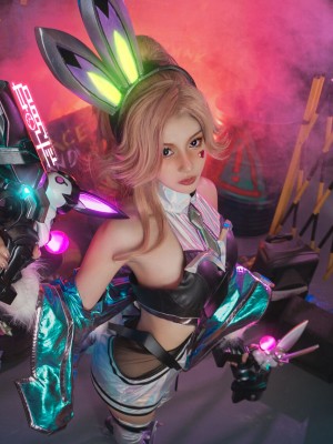 如月灰 - 英雄联盟-幻灵女枪-厄运小姐 HD写真_12