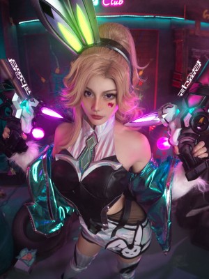 如月灰 - 英雄联盟-幻灵女枪-厄运小姐 HD写真_13