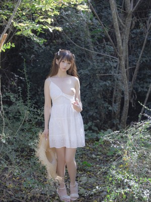 [Nagisa魔物喵] 白いスカート_02