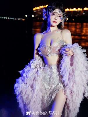 奔跑的晶螺儿微博杂图_0082w4Sely1hbfzds3eslj337k298x6r