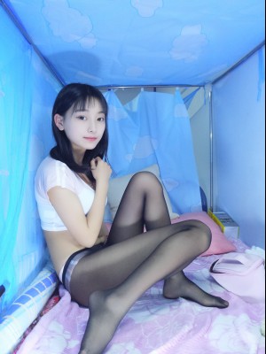 蓓蓓 - 黑白薄丝袜_0055