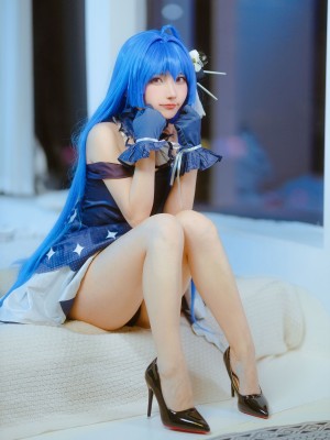 是三不是世w - Helena_18