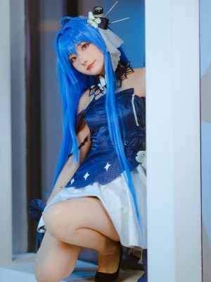 是三不是世w - Helena_13