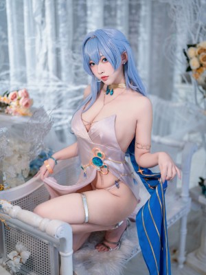 宫本桜 - Nikke胜利女神· 海伦娜礼服_04