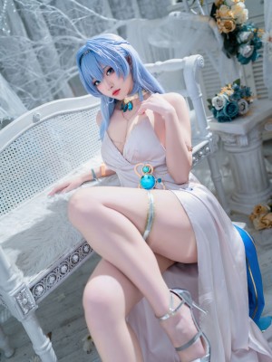 宫本桜 - Nikke胜利女神· 海伦娜礼服_01