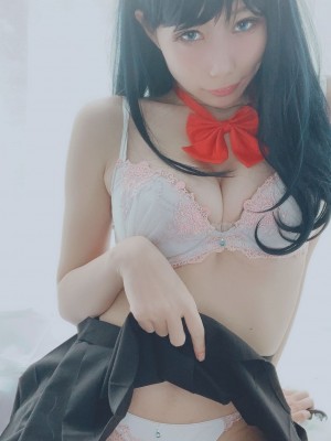 如月灰-宝多六花_KGA00857