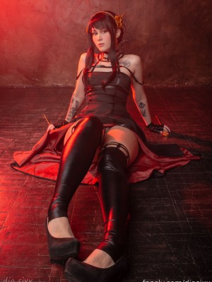 Yor Briar (Various Cosplayers)_245