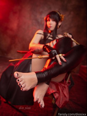 Yor Briar (Various Cosplayers)_241