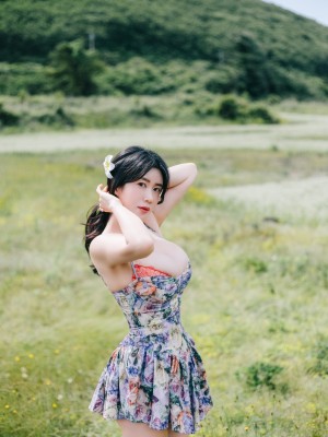 Adorable Sia_Paranhosu-Sia-S22-Photo-Book-Vol.8-Adorable-Sia-4kUp-034