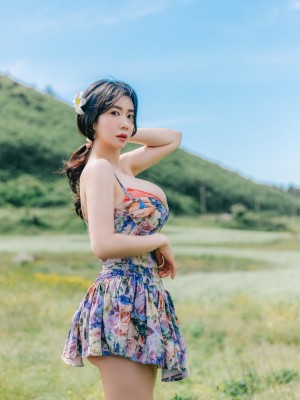 Adorable Sia_Paranhosu-Sia-S22-Photo-Book-Vol.8-Adorable-Sia-4kUp-035
